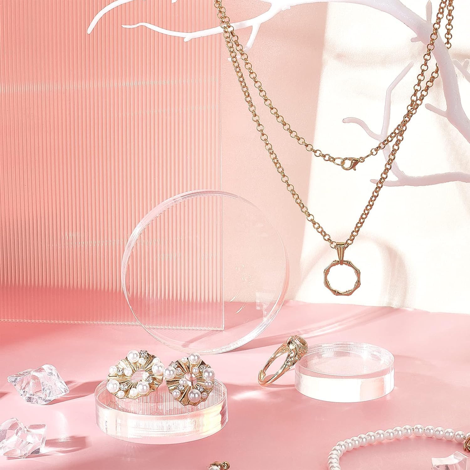 Fingerinspire 3 Sizes Clear Acrylic Display Bases for Jewelry Photography Props